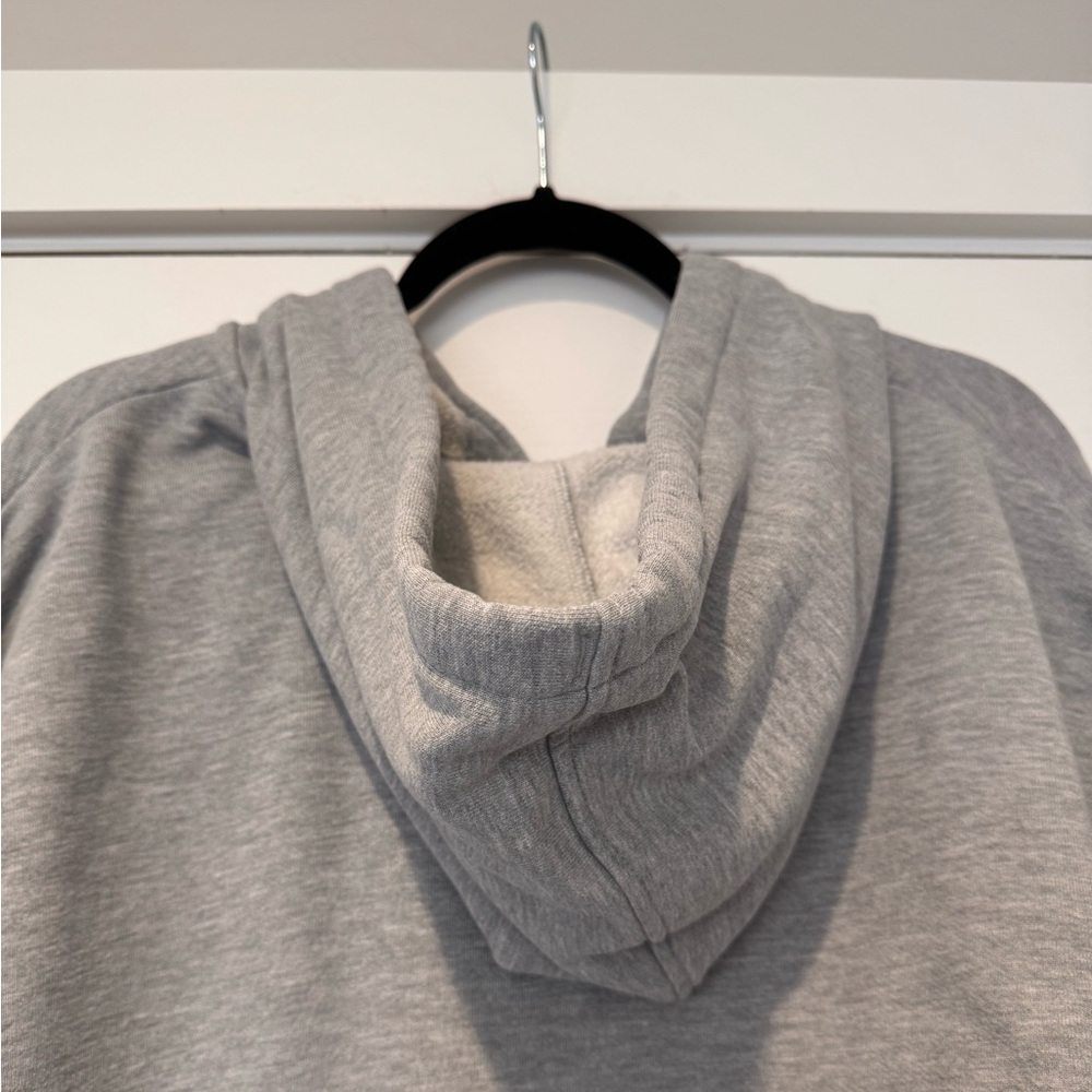 Auth.✅ ALO Yoga Accolade Full Zip in “Athletic Heather Grey” Size Large🩶 - Picture 10 of 11